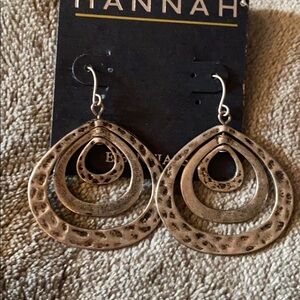 NewWithout tags statement earrings